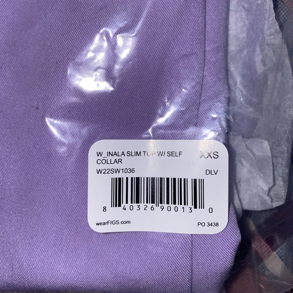 Figs scrub top - Picture 3 of 3